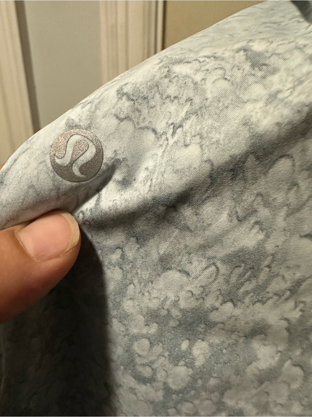 lululemon Light Blue tye dye Leggings with Side Pockets - Picture 7 of 7